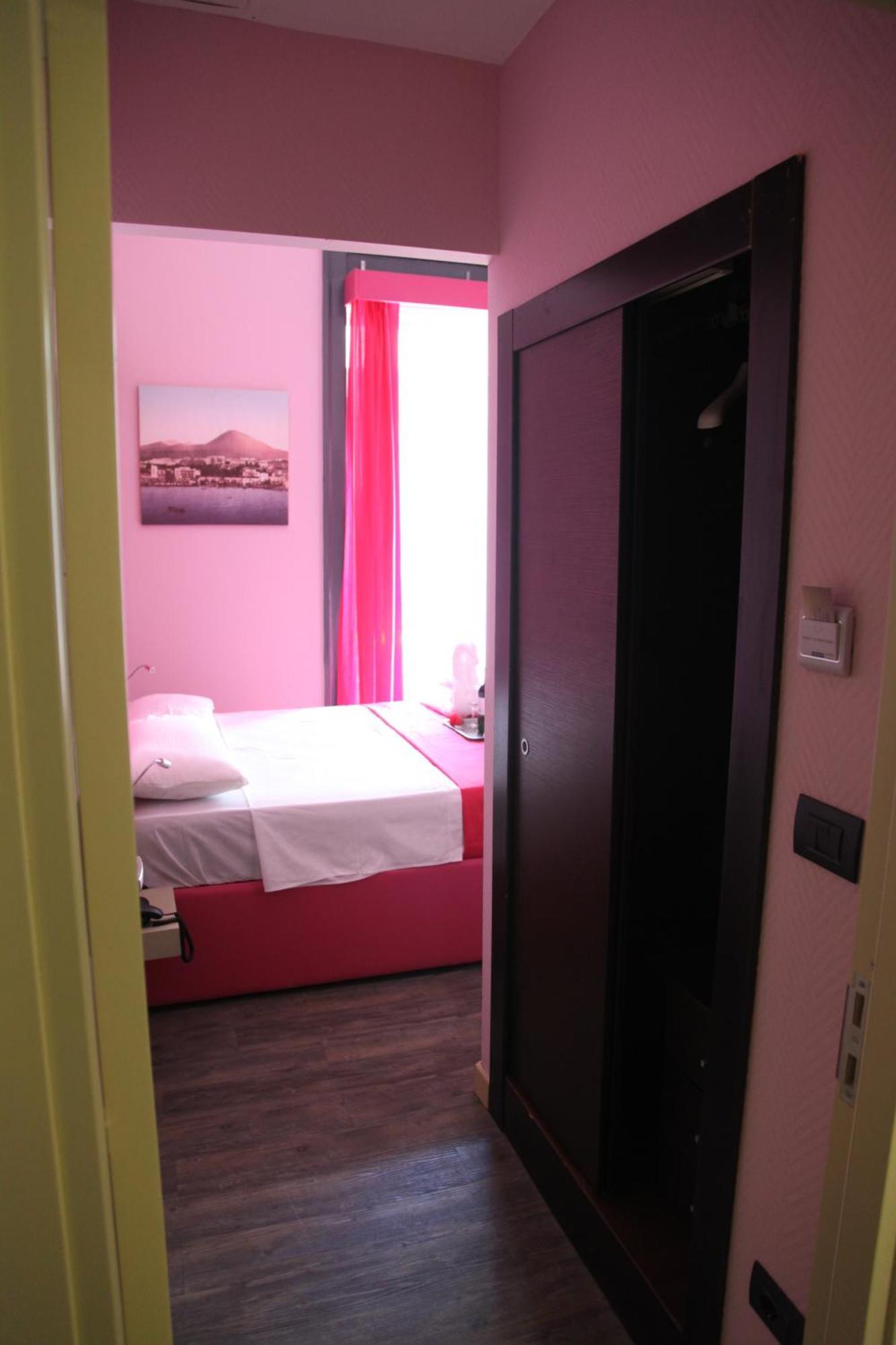 Dolce Vita Rooms Napoli Eksteriør billede