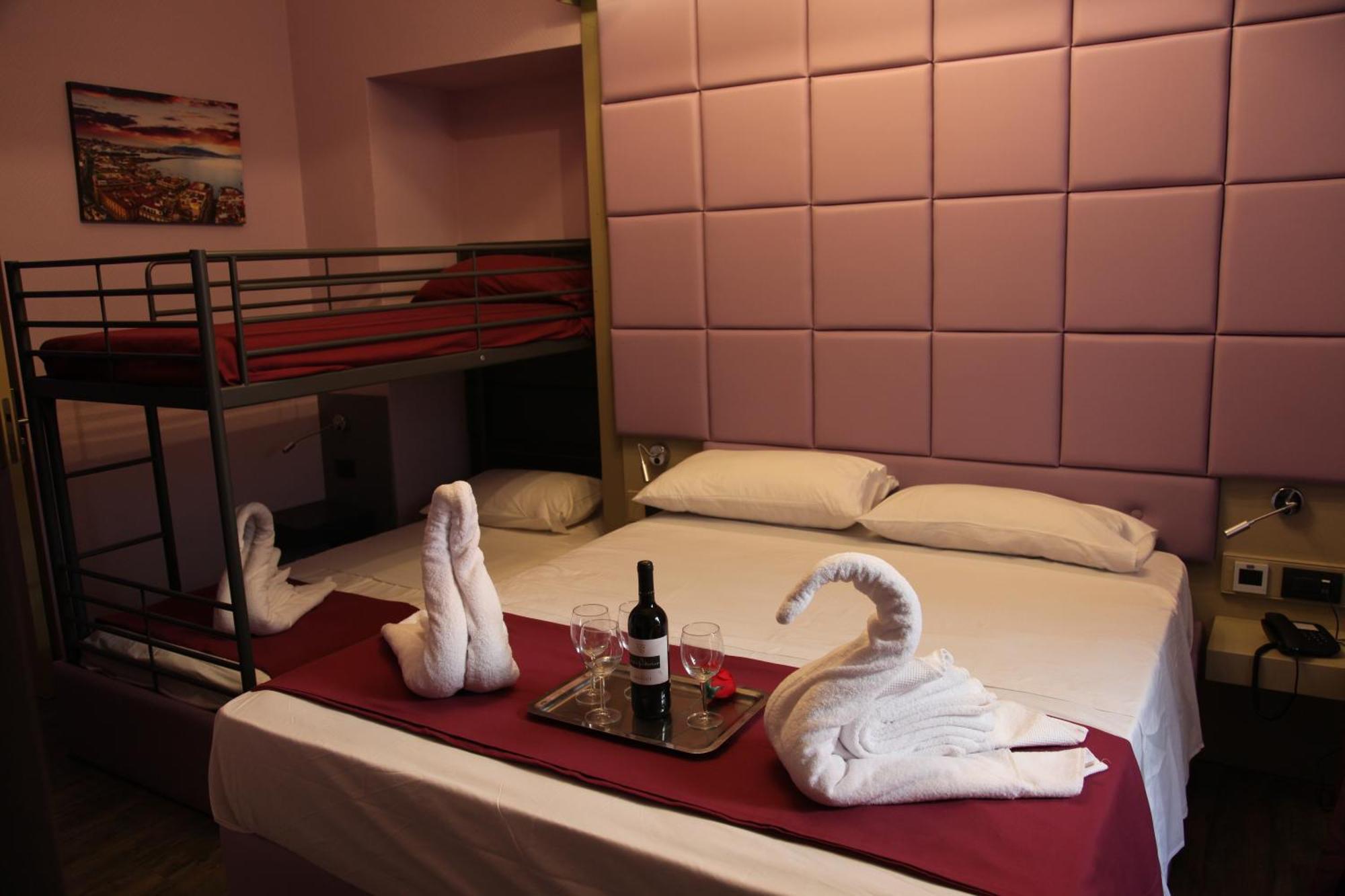 Dolce Vita Rooms Napoli Eksteriør billede