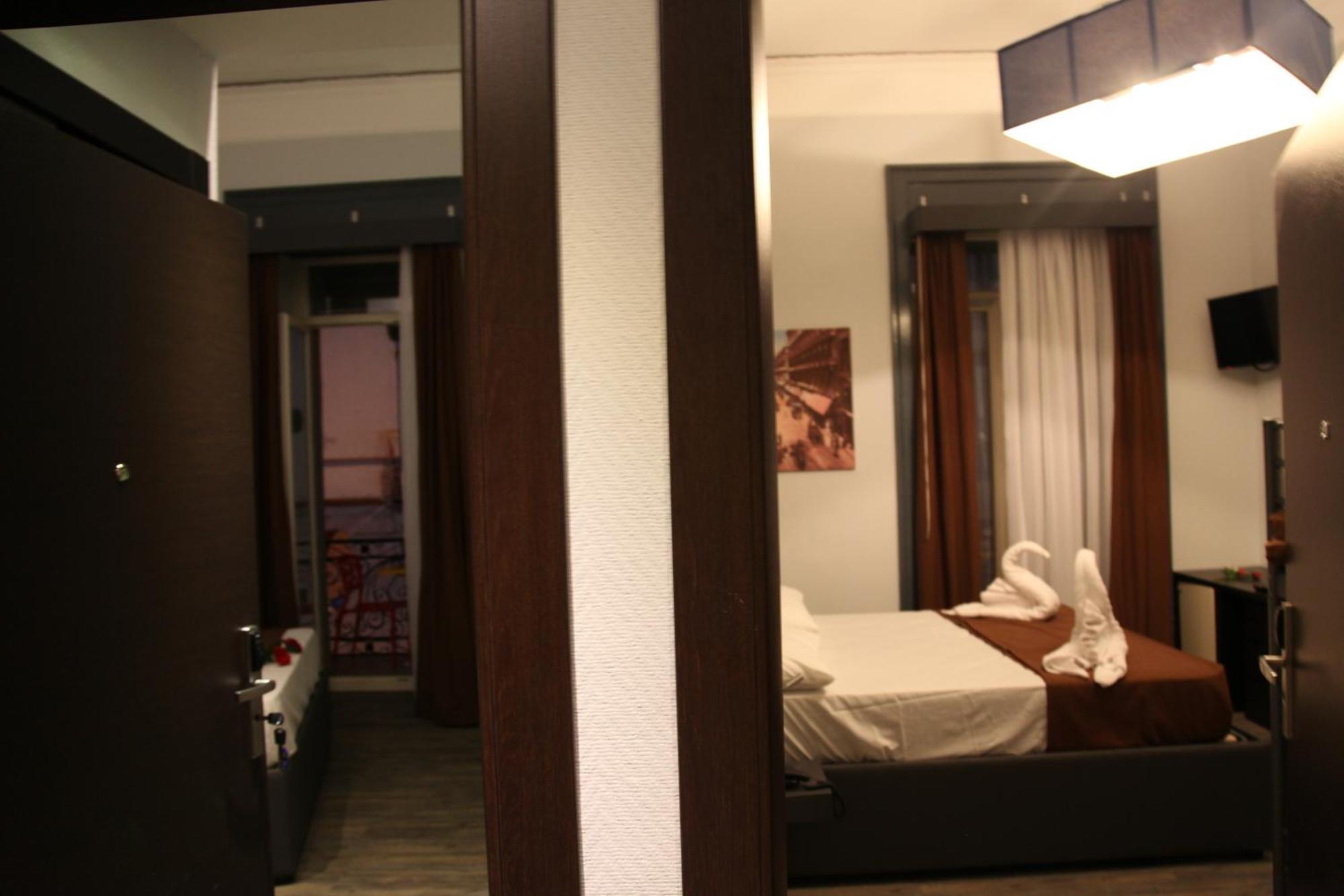 Dolce Vita Rooms Napoli Eksteriør billede